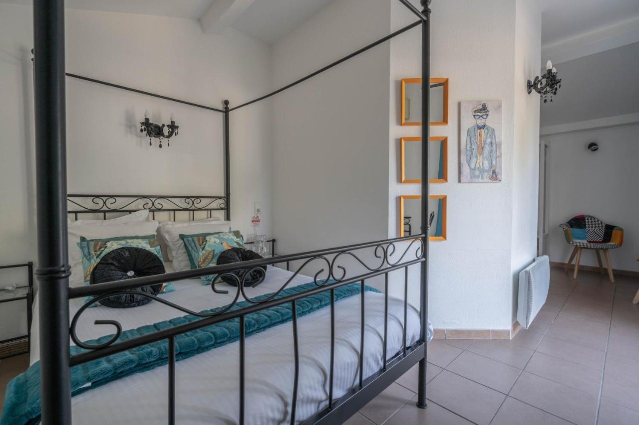 Hotel Le Mediterranee Hyeres Exterior photo