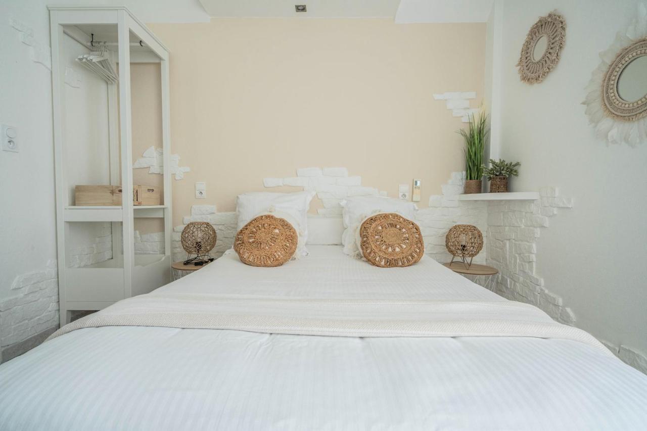 Hotel Le Mediterranee Hyeres Exterior photo