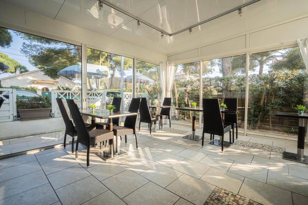 Hotel Le Mediterranee Hyeres Exterior photo