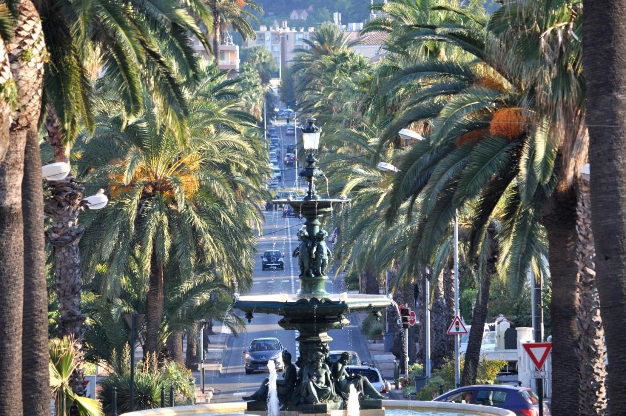 Hotel Le Mediterranee Hyeres Exterior photo